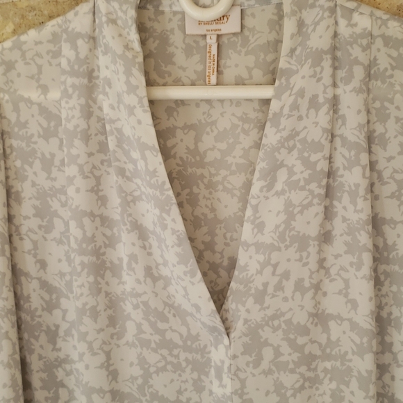 Laundry grey and white patterned blouse - Picture 2 of 5